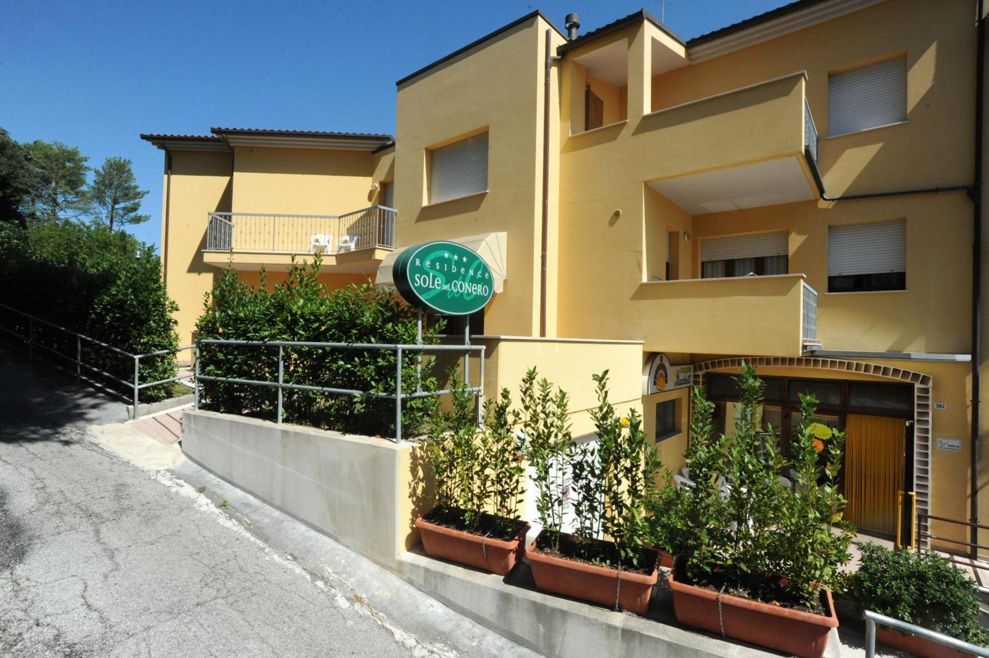 Residence Sole Del Conero Ancona Eksteriør billede